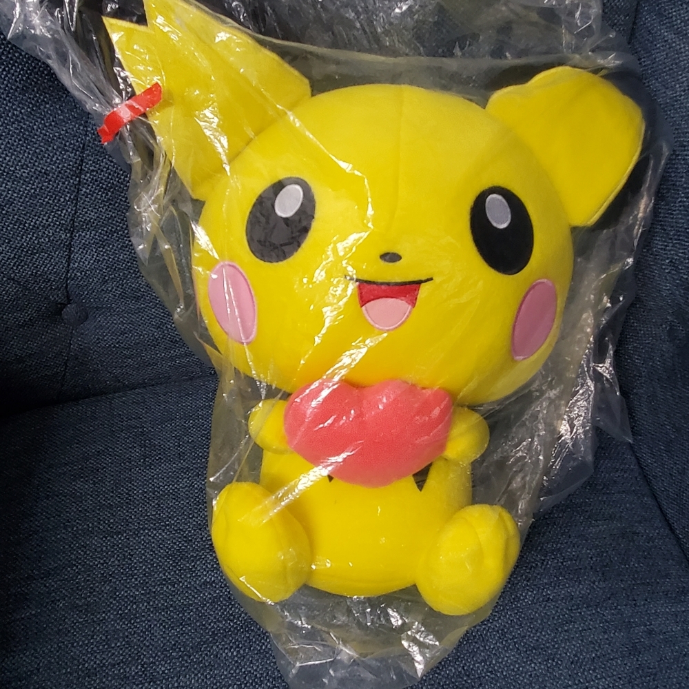 Pichu Pokemon Plush Heart Banpresto Bandai